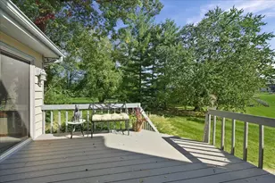 437 Forestwood Dr, Valparaiso, IN 46385 - Photo 38