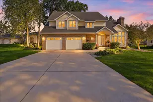 437 Forestwood Dr, Valparaiso, IN 46385 - Photo 1