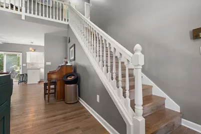 817 Olde Towne Square, Chesterton, IN 46304 - Photo 6