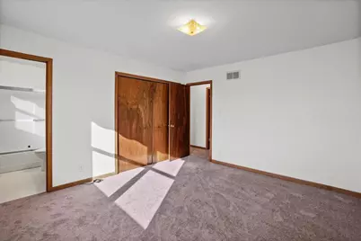 8404 Ellsworth Place, Merrillville, IN 46410 - Photo 18