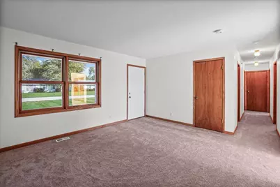 8404 Ellsworth Place, Merrillville, IN 46410 - Photo 6