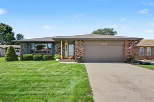 9324 4th St, Highland, IN 46322 - Photo 2