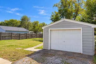 1407 E Elm St, Griffith, IN 46319 - Photo 16