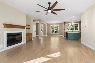 7845 W 77th Ave, Schererville, IN 46375 - Photo 4