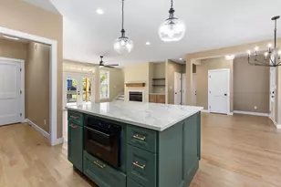 7845 W 77th Ave, Schererville, IN 46375 - Photo 8
