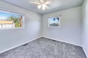 3213 North Dr, Highland, IN 46322 - Photo 20