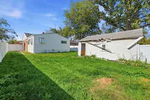 341 N California St, Hobart, IN 46342 - Photo 22