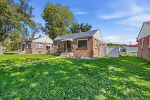 341 N California St, Hobart, IN 46342 - Photo 2