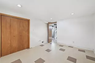 341 N California St, Hobart, IN 46342 - Photo 16