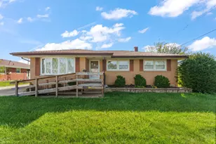 6001 Rutledge Ct, Merrillville, IN 46410 - Photo 2