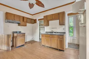 403 E North St, Crown Point, IN 46307 - Photo 16