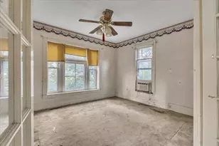 403 E North St, Crown Point, IN 46307 - Photo 10