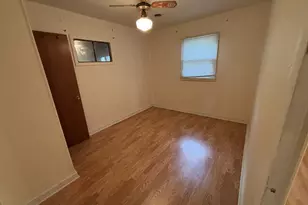 5286 E Woodland Dr, Knox, IN 46534 - Photo 6