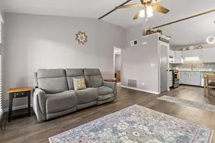 3502 Timberbridge Dr, Valparaiso, IN 46383 - Photo 6