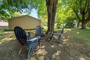 711 S 18th St, Chesterton, IN 46304 - Photo 32