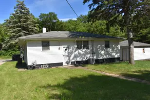 2408 Marshall St, Gary, IN 46404 - Photo 4