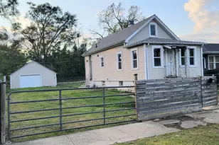 4616 Massachusetts St, Gary, IN 46409 - Photo 2