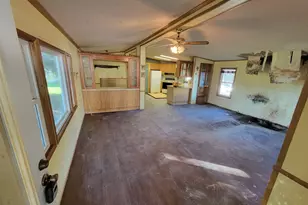 805 Baker St, Plymouth, IN 46563 - Photo 2