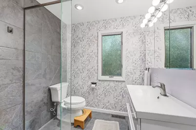 140 S Oxford Avenue, Beverly Shores, IN 46301 - Photo 16