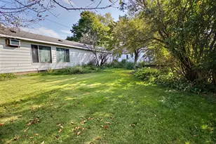 312 E Washington St, Kentland, IN 47951 - Photo 8