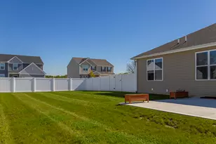 6614 Thoreau Dr, Portage, IN 46368 - Photo 40