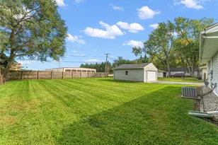 6679 Pennsylvania St, Merrillville, IN 46410 - Photo 14