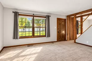 901 McCord Rd, Valparaiso, IN 46383 - Photo 4