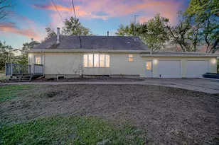 231 E 1200 N, Chesterton, IN 46304 - Photo 2