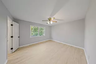 1401 W 97th Pl, Crown Point, IN 46307 - Photo 18