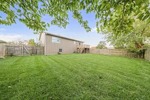 1401 W 97th Pl, Crown Point, IN 46307 - Photo 44