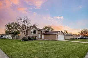 1401 W 97th Pl, Crown Point, IN 46307 - Photo 46