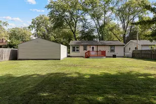 2828 Eleanor St, Portage, IN 46368 - Photo 12