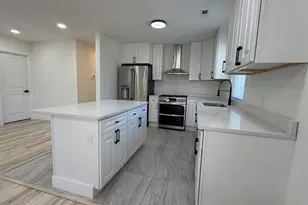 911 E 28th Ave, Lake Station, IN 46405 - Photo 6