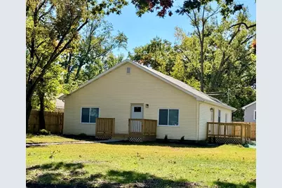 911 E 28th Avenue, Lake Station, IN 46405 - Photo 1