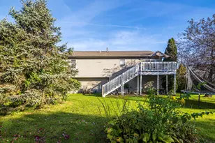 129 Pheasant Run Dr, Hobart, IN 46342 - Photo 42