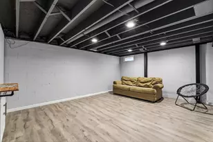 2426 Andrew Dr, Dyer, IN 46311 - Photo 16
