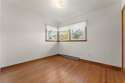585 N Kelly Street, Hobart, IN 46342 - Photo 14