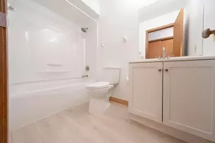 707 Thomas St, Crown Point, IN 46307 - Photo 10