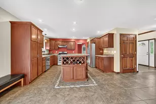 649 Yellowstone Dr, Hebron, IN 46341 - Photo 14