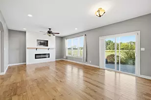 11126 N 1000 W, Demotte, IN 46310 - Photo 6