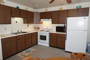 420 Sassafras Dr, Valparaiso, IN 46385 - Photo 6