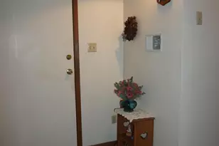 420 Sassafras Dr, Valparaiso, IN 46385 - Photo 2