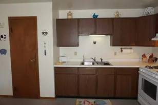 420 Sassafras Dr, Valparaiso, IN 46385 - Photo 8