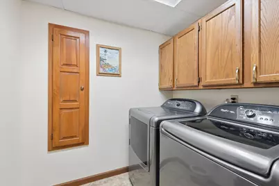 1204 Bartlett Drive, Valparaiso, IN 46383 - Photo 16