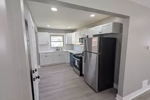 7049 California Ave, Hammond, IN 46323 - Photo 6