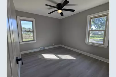 7049 California Avenue, Hammond, IN 46323 - Photo 14