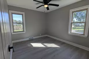7049 California Ave, Hammond, IN 46323 - Photo 14