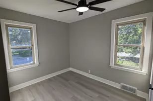 7049 California Ave, Hammond, IN 46323 - Photo 12