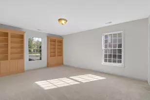 2700 Georgetowne Dr, Highland, IN 46322 - Photo 18