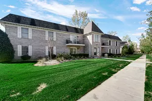 2700 Georgetowne Dr, Highland, IN 46322 - Photo 28
